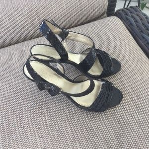 Touch of Nina Vipor heels,black 8 1/2.